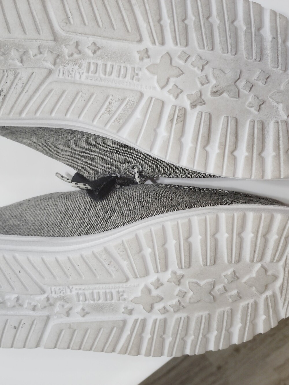 Hey Dude Sneakers View 4